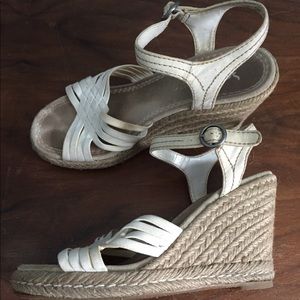 **Free w/purchase of another item* AE wedge sandal
